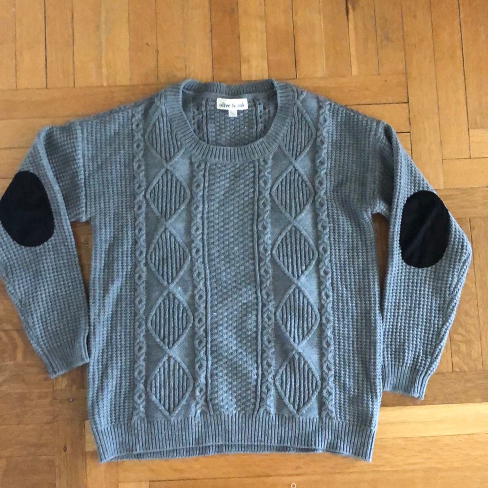Gray knit sweater